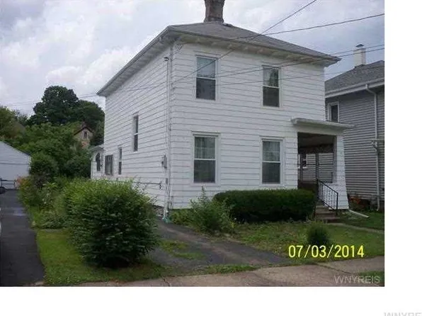 210 S 7th St, Olean, NY 14760