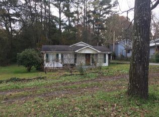 814 Schmidt Rd, Rossville, GA 30741