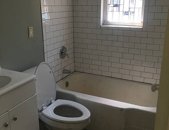 3rd image of 25 Fuller St APT 3