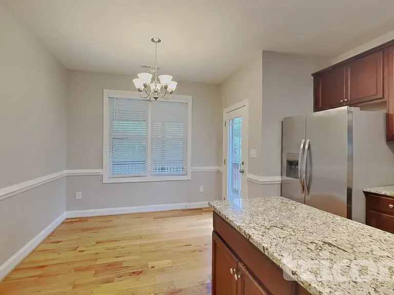 70 Hilldebrant Dr — Photo 4