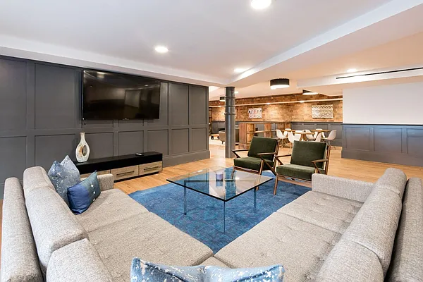 Rented by Bold Marketing | media 19