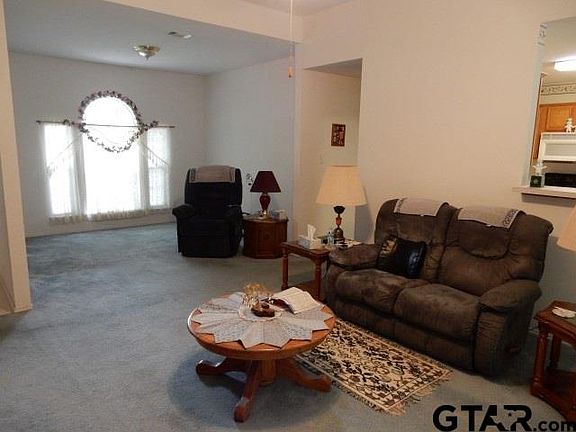 4th image of 15207 Country Acres