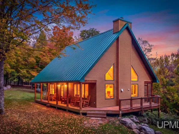 N12181 Bear Cave Rd, Athelstane, WI 54104