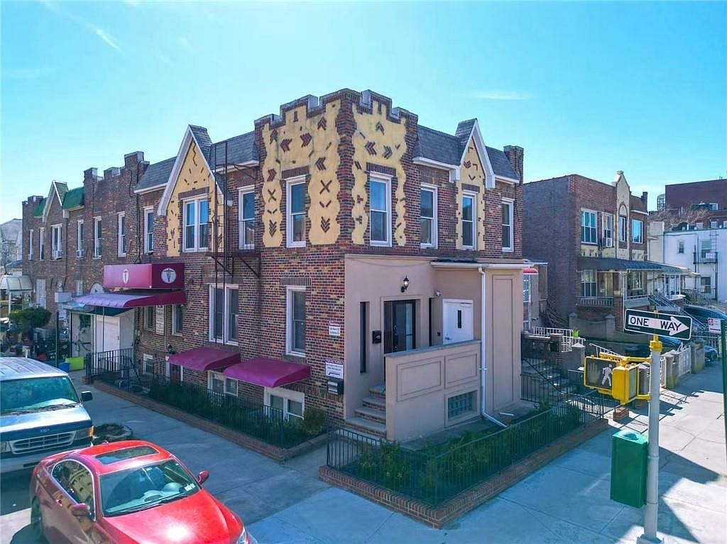Primary listing photo