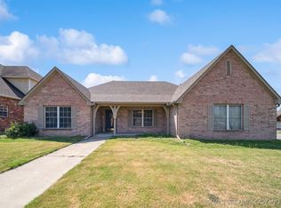 13802 E 89th Pl N, Owasso, OK 74055