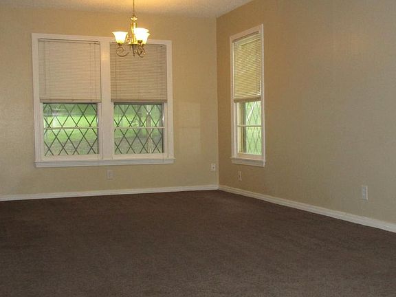 2nd image of 1009 Conder St