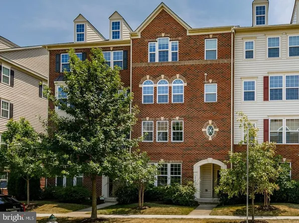 8015 Greenbelt Station Pkwy #305C, Greenbelt, MD 20770