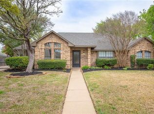1624 S 5th St, Midlothian, TX 76065