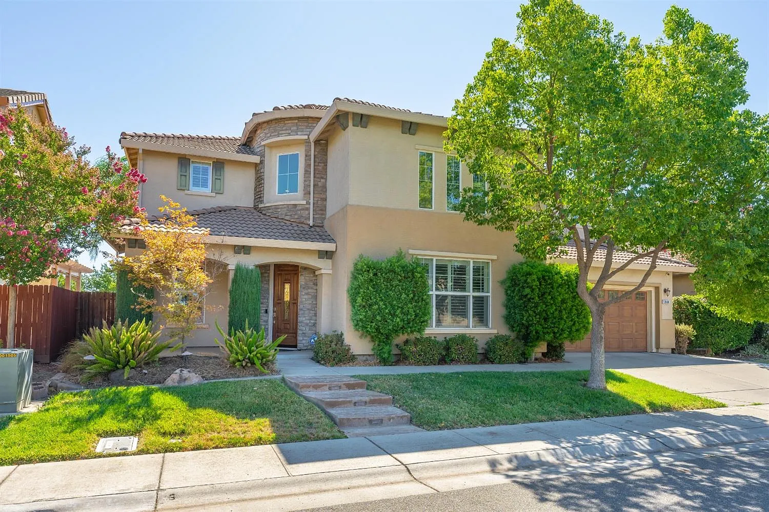 5844 Lolet Way photo 1