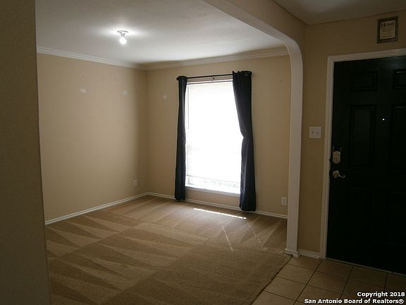 3rd image of 8203 Shumard Oak Dr
