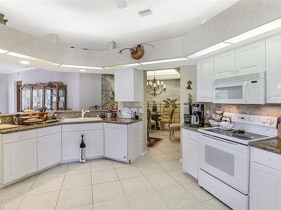 5th image of 1916 Seville Blvd Unit 1921