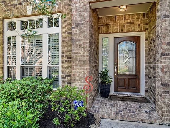 2nd image of 2820 Arbor Brook Ln