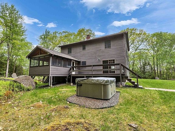 3rd image of 172 Boulder Drive