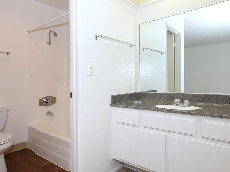 2944 Frontera St — Photo 39