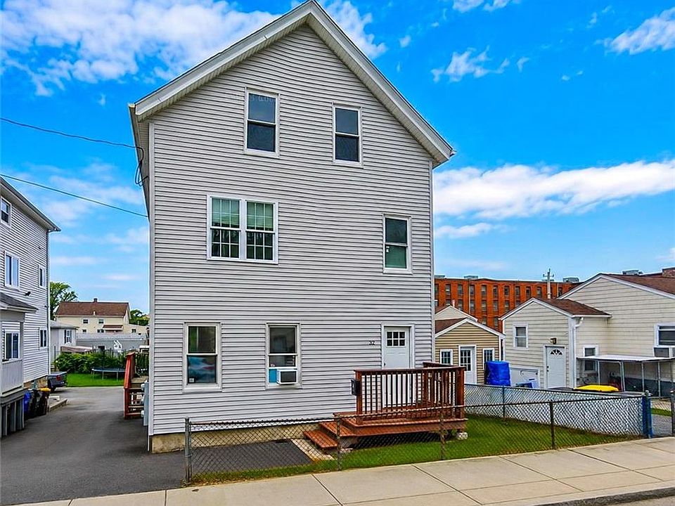 1st image of 32 Slater St