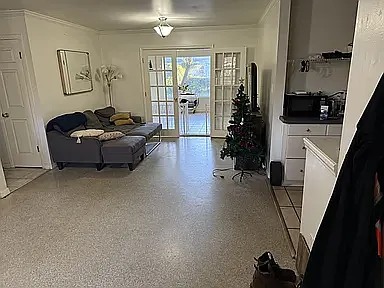 3 bed, 1250 sqft, $1,825 — Photo 4