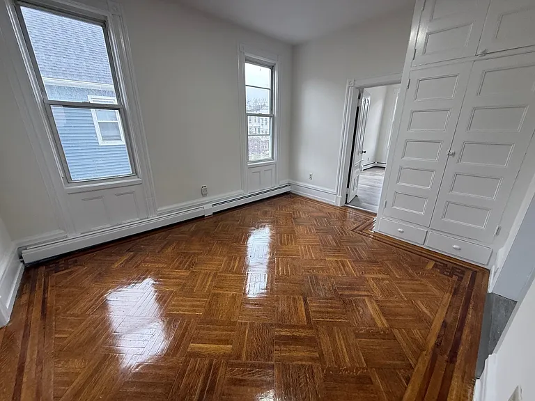 4619 Park Ave — Photo 6