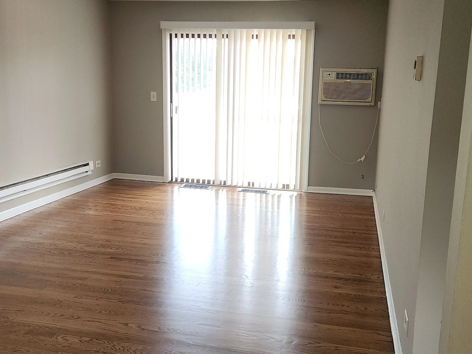 1723 Maple Lane - 4 — Photo 4