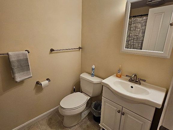 3rd image of 104 Broadway #B