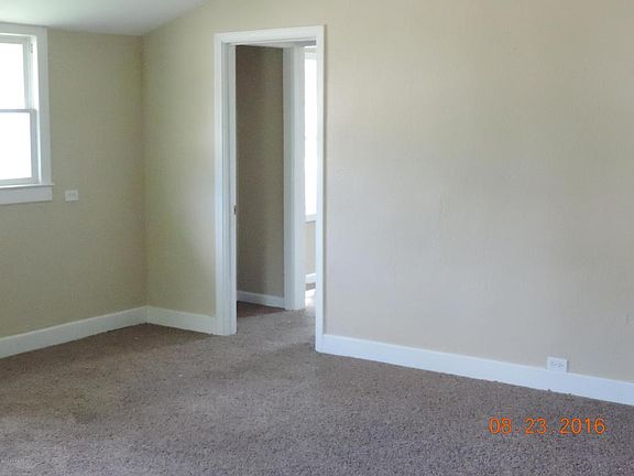 5th image of 302 Saint Joseph St