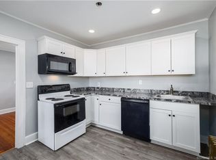 92 Liberty St, Middletown, CT 06457