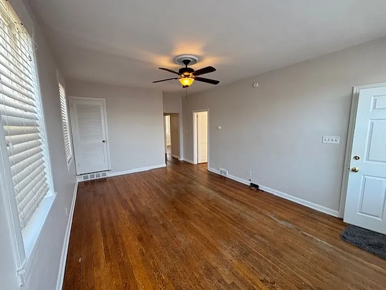 2709 Pyramid Ave — Photo 6