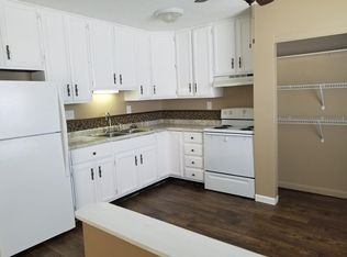 515 Dogwood Ln APT 14, Monticello, IN 47960