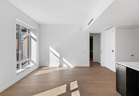 5th image of 555 W 22nd St #10FE