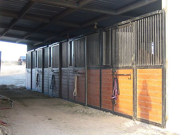 5 indoor outdoor stalls