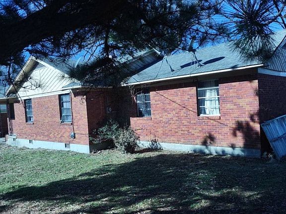 2nd image of 720 Lucille Ave
