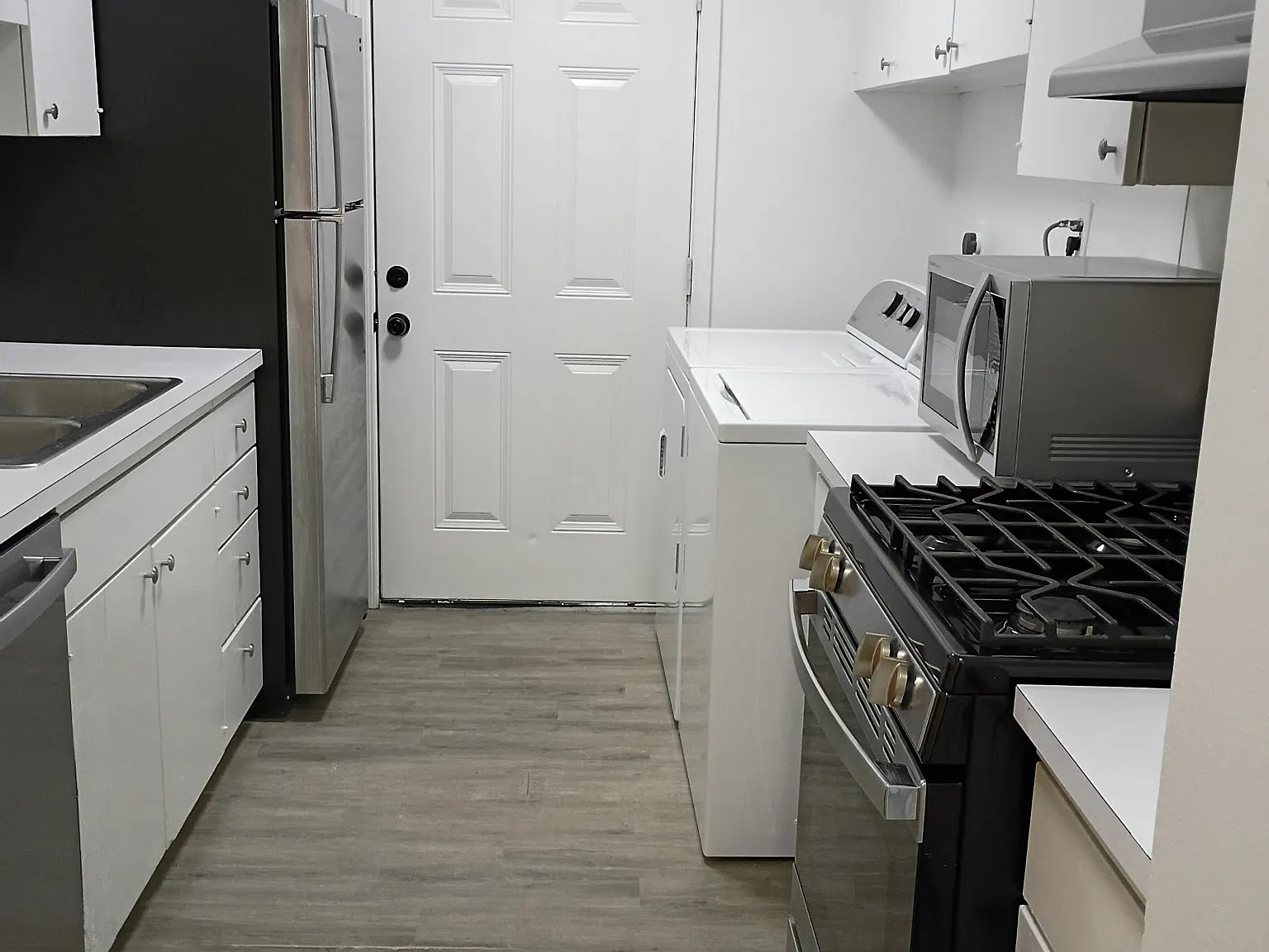 2 bed, 1025 sqft, $1,000 — Photo 3
