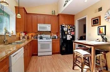 3rd image of 1809 Wildberry Dr Unit D