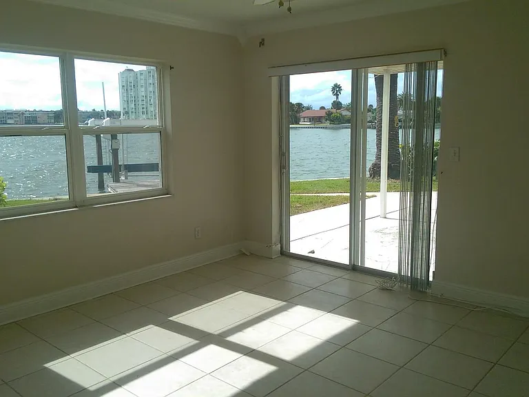 5930 Bali Way N — Photo 10