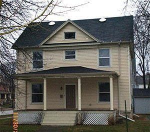1st image of 718 Hayes Ave