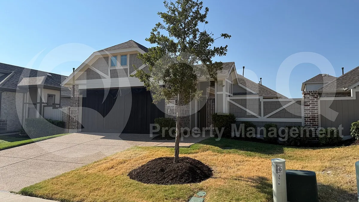 3 bed, 2.0 bath, 1572 sqft, $2,149 — Photo 3