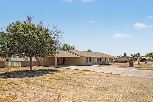 5133 W McNeil St Photo 1