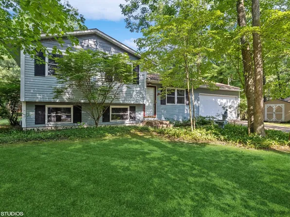 220 Dreamwold Way, Michiana Shores, IN 46360
