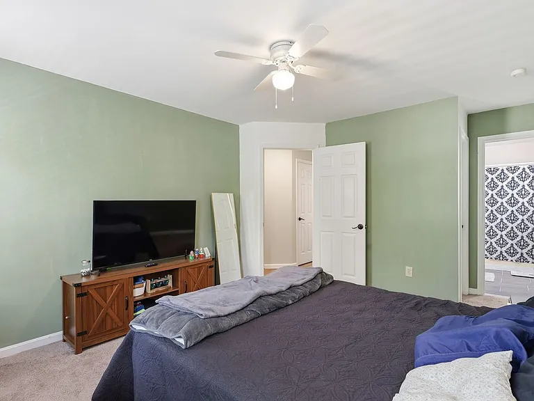 10106 S Fulton Dr — Photo 11