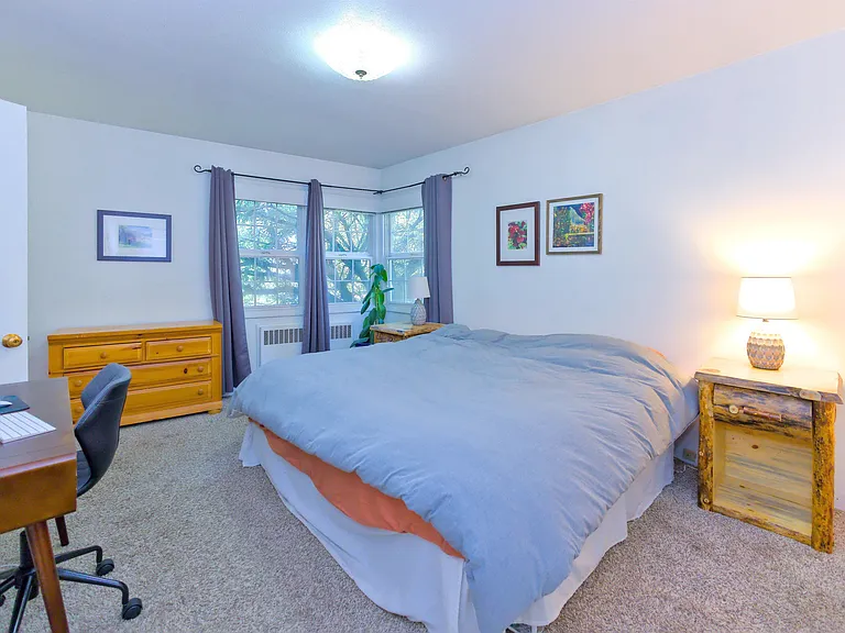 1027 W 29th Ave — Photo 12