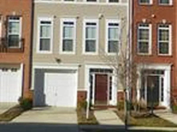 5522 Hartfield Ave, Suitland, MD 20746