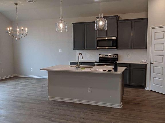 Kitchen & Dining Room