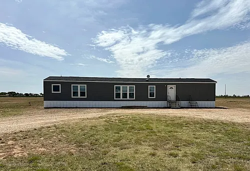 8913 Private Road 7335 Photo 1