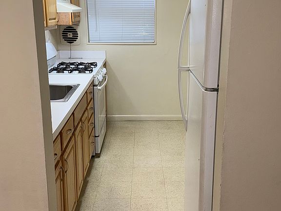4th image of 515 Silver Spring Ave APT 104