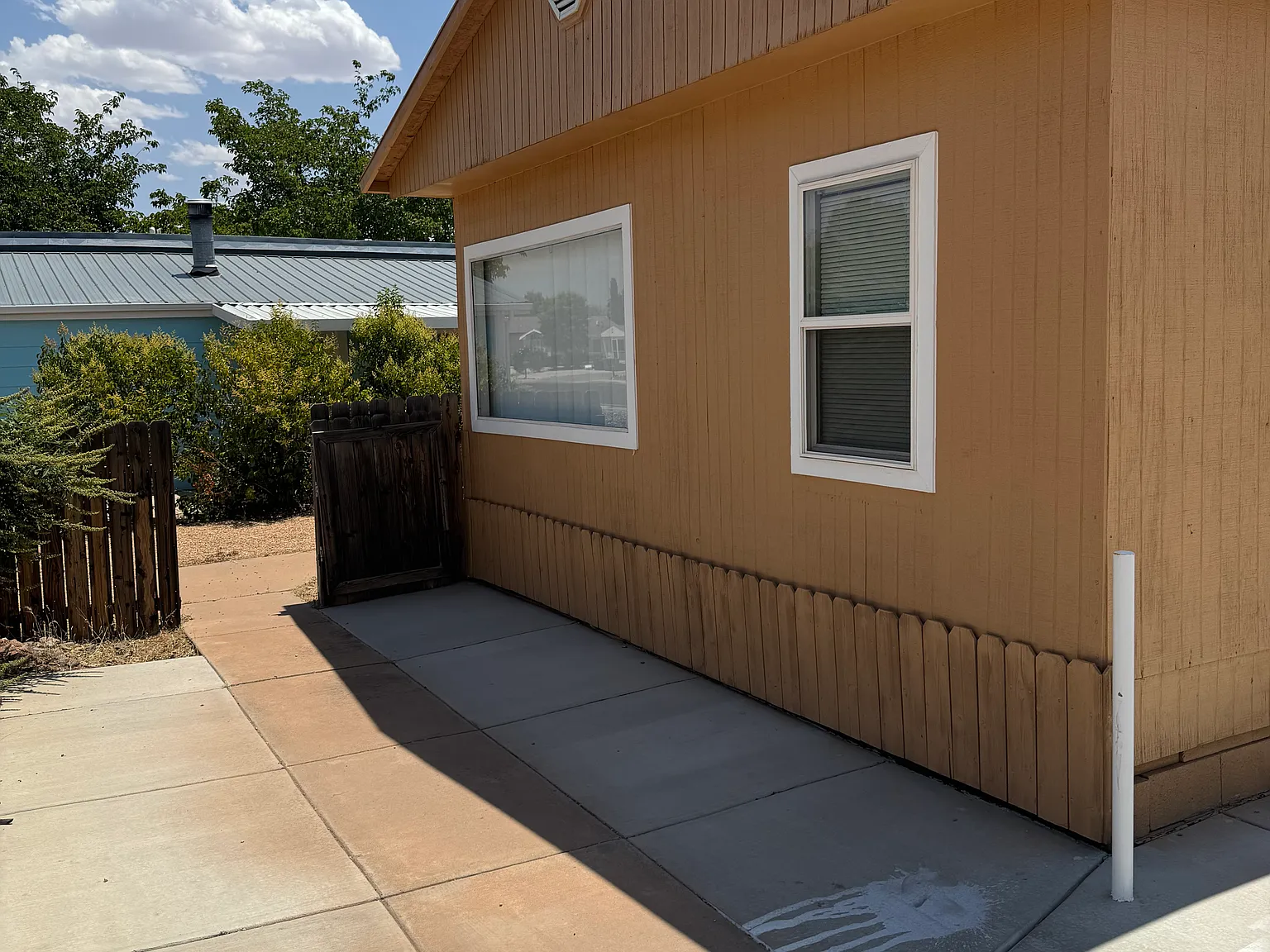 2 bed, 940 sqft, $1,600 — Photo 2