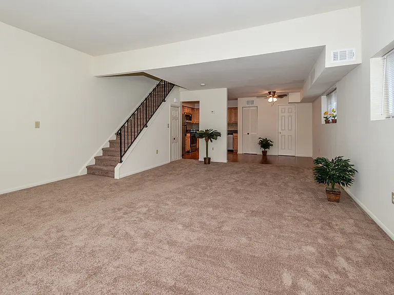 Park Hill Apartments — Photo 10
