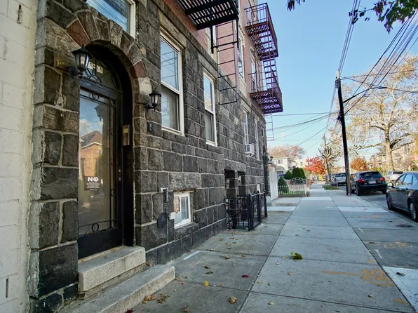 25-38 95th Street image 2 of 11