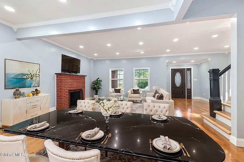 3rd image of 1710 Eastern Parkway