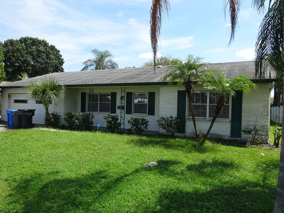 1st image of 8426 Lopez Dr