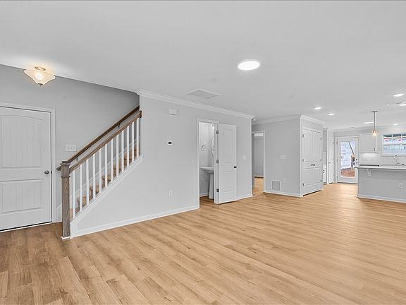 4th image of 106 Pineberry Way