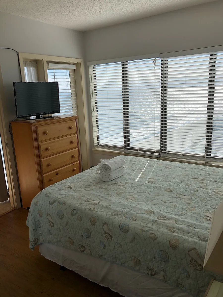 Building Photo - 1605 S Ocean Blvd #2013